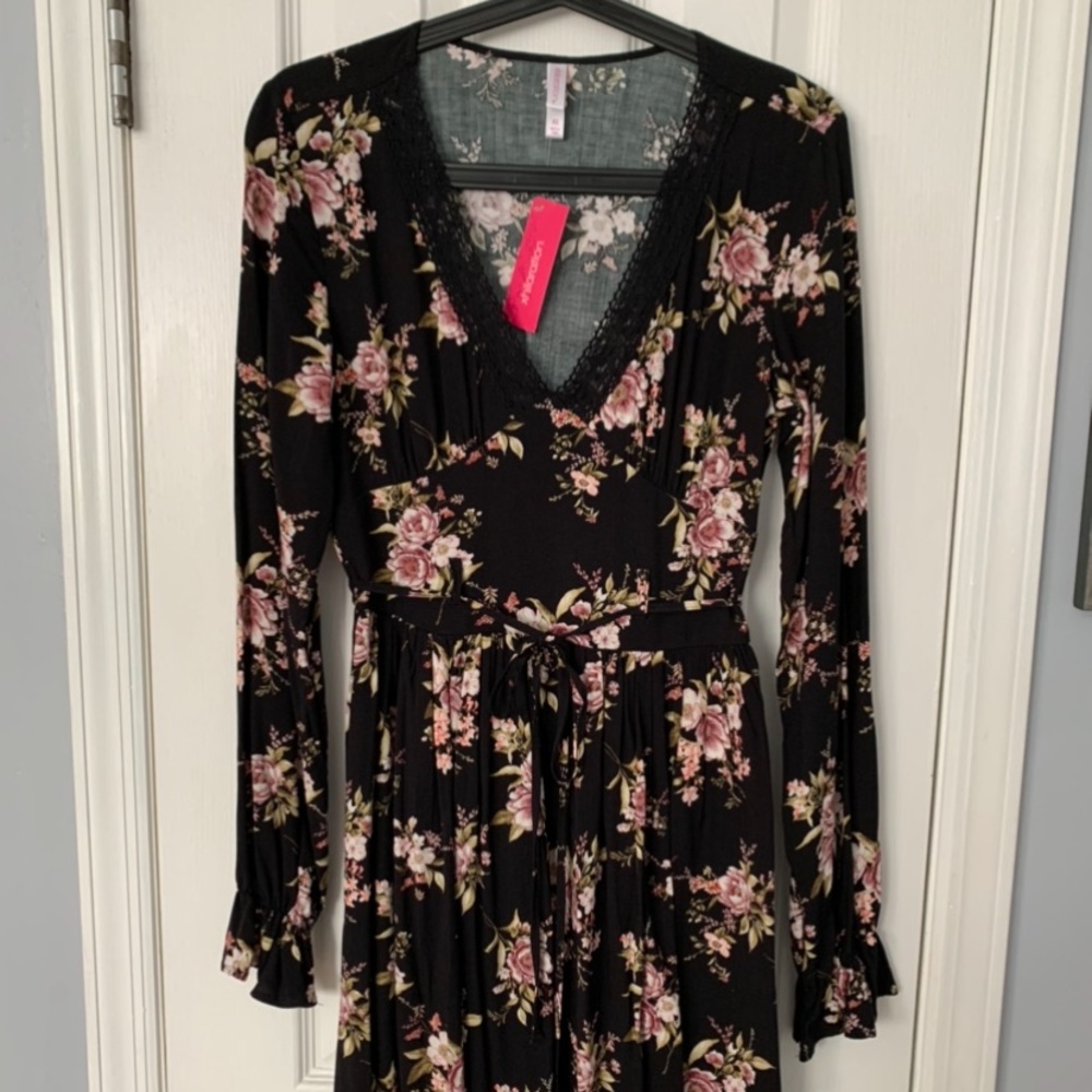 women’s long sleeve floral dress